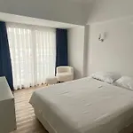 Hotell Bouvardia 4*